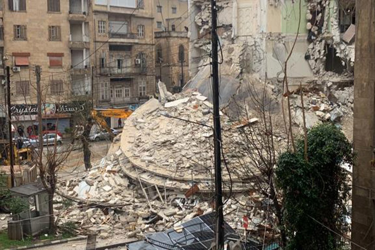 Eingestürztes Gebäude in Aleppo